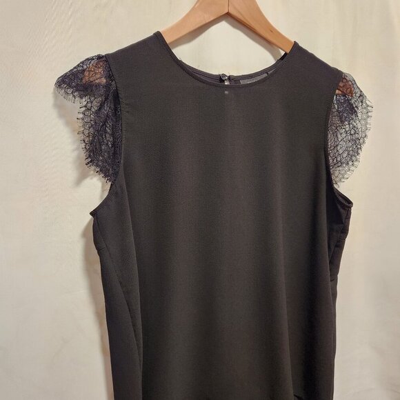 Halogen Women's Size M Black Lace Cap Sleeve Crew Neck Blouse Hi-Low Hemline - Picture 2 of 9